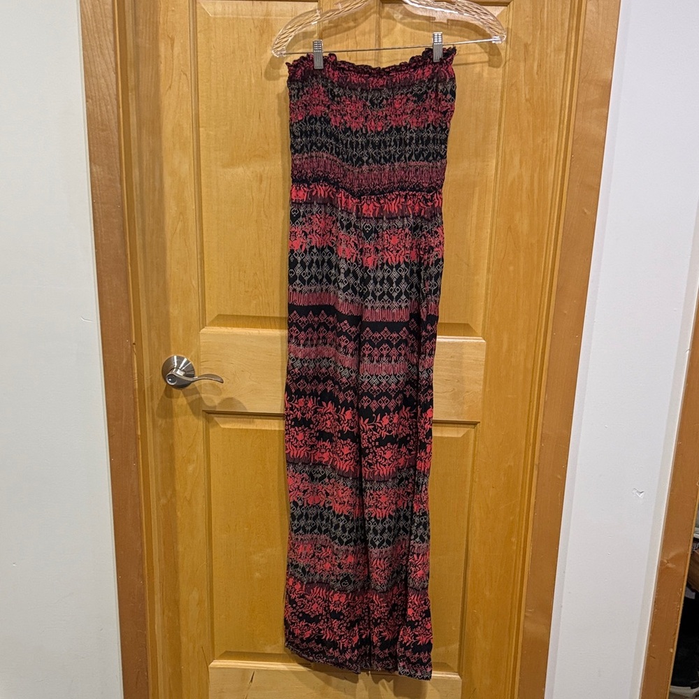 Angie Black and Red Patterned sleeveless jumpsuit size S